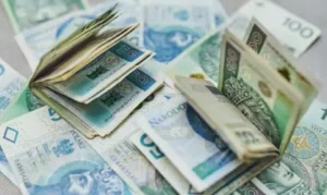 jak odłożyć 10 tys w rok